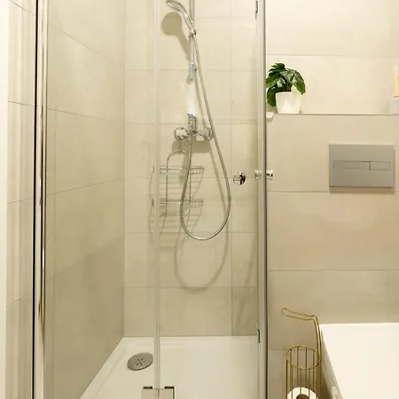 Elena Elua Apartment *